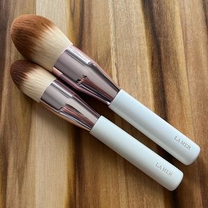 La Mer Set of 2 two brushes Powder & Foundation